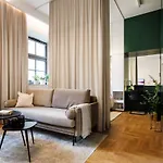 Emerald Green Apartament - Homfi Collection